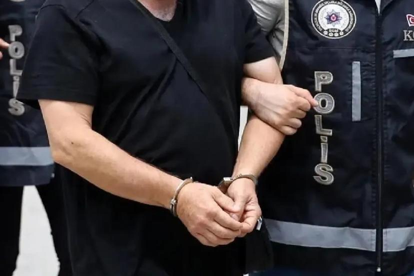 ANTALYA’DA MİLYONLUK ÇEK OPERASYONU: 8 ŞÜPHELİ GÖZALTINDA
