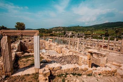 ANTALYA’DA TARİHİN İZİ KUMLARA KARIŞIYOR: PATARA’DA BİNLERCE YILLIK MİRAS