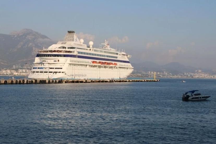 ASTORIA GRANDE ALANYA’YA RUS TURİSTLERLE GELDİ