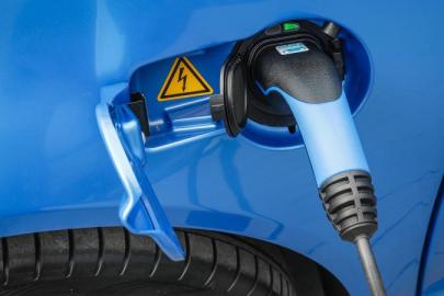 ELEKTRİKLİ ARAÇ ŞARJINDA DEPOLAMA DÖNEMİ