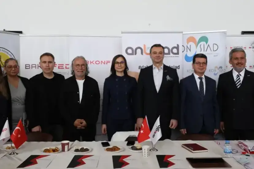 AKDENİZ’DE SİVİL TOPLUM PANAYIRI