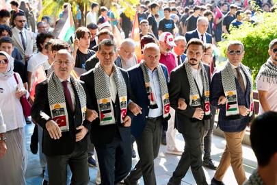 ANTALYA’DA GAZZE İÇİN TEK YÜREK