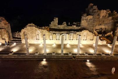 ANTALYA’DA TARİH GECEYLE BULUŞTU