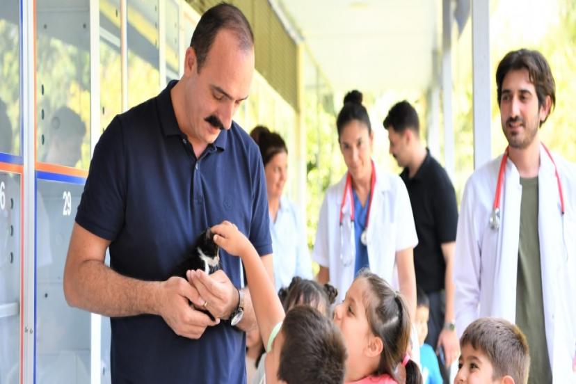 AİLENİZLE GELİN, CANLARI SAHİPLENİN  