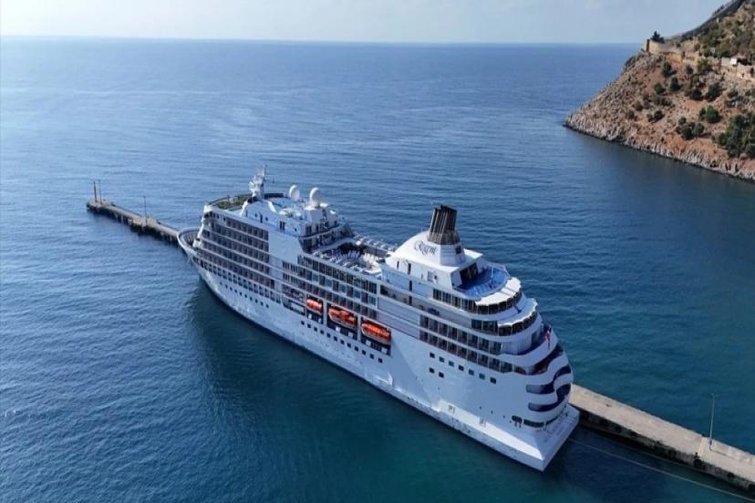 AKDENİZ’İN PARLAYAN YILDIZI ALANYA!