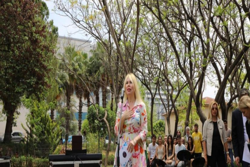 AKDENİZ ÜNİVERSİTESİNDE HEKİM ADAYLARINA ÖZEL ETKİNLİK 