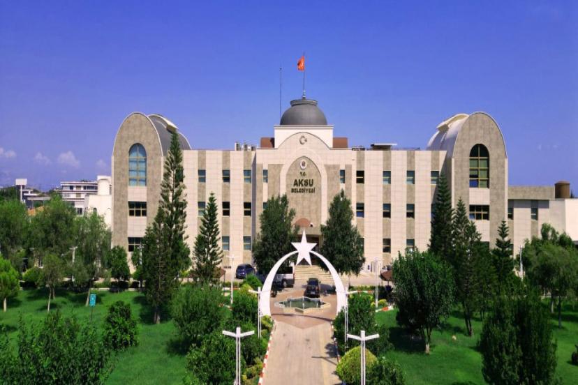 AKSU BELEDİYE MECLİSİ’NDE 5 CHP’Lİ ÜYE DE İSTİFA ETTİ