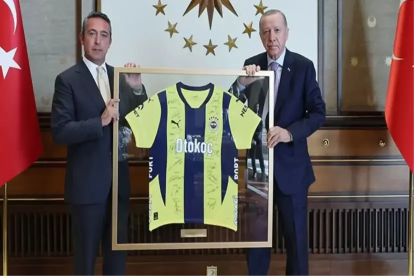 ALİ KOÇ'UN HEDİYESİ DİKKAT ÇEKTİ 