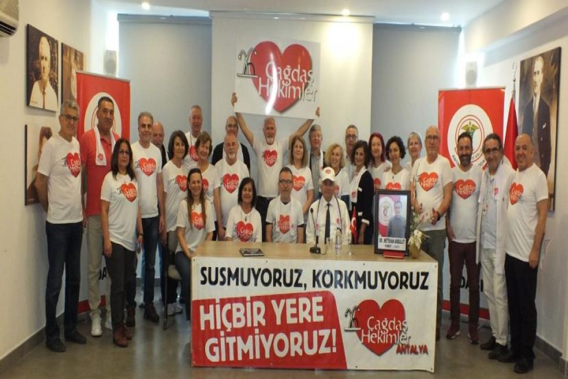 ANTALYA ÇAĞDAŞ HEKİMLER ANTALYA TABİP ODASI SEÇİMLERİ İÇİN ADAYLARINI TANITTI 