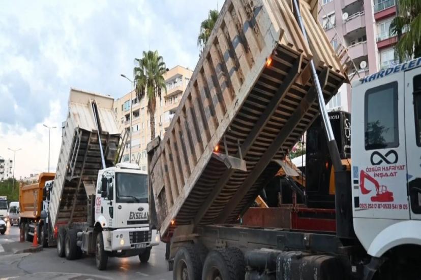 ANTALYA’DA HAFRİYATÇILAR AYAĞA KALKTI: BELEDİYE ÖNÜNDE EYLEM