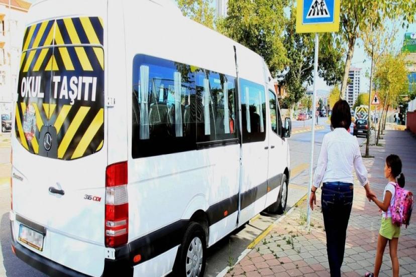 ANTALYA'DA OKUL SERVİSLERİNE YÜZDE 25 ZAM