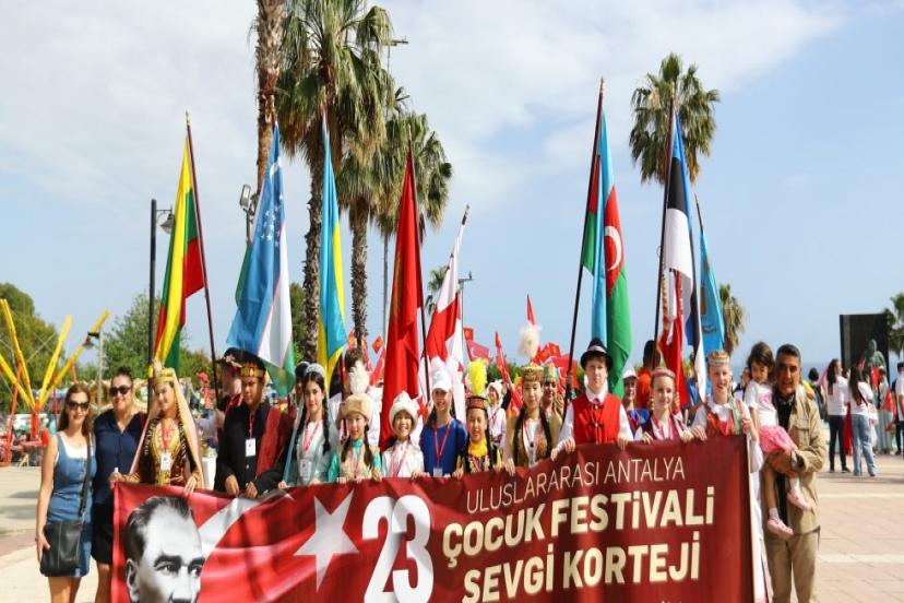 ANTALYA'DAN DÜNYAYA BARIŞ MESAJI