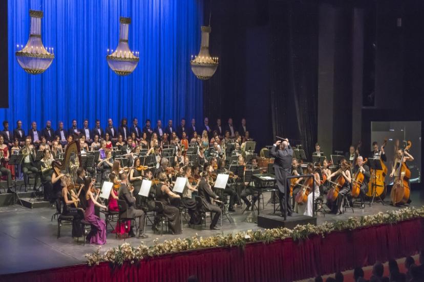 ANTALYA DOB MASAL GİBİ BİR GECEYLE  25. YILINI KUTLADI