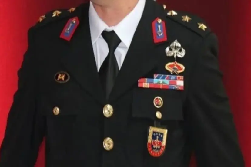 ARKADAŞLARINA İNTİHAR MEKTUBU GÖNDERDİ