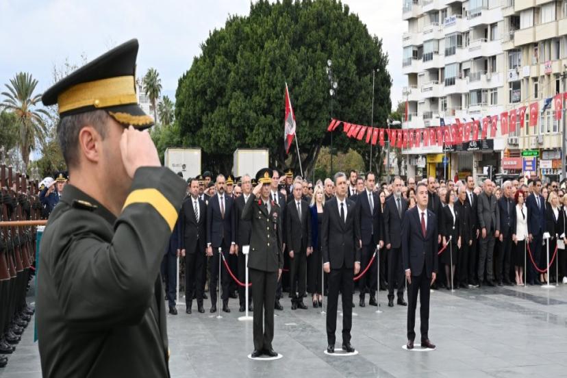 ATATÜRK ANTALYA'DA SAYGIYLA ANILDI