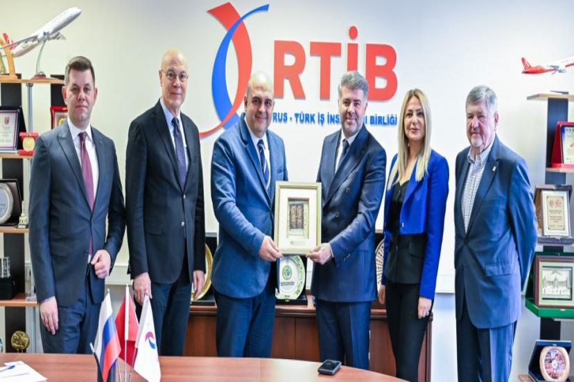 ATSO HEYETİ MITT 2024 MOSKOVA FUARI’NDA TURİZMCİLERLE BULUŞTU