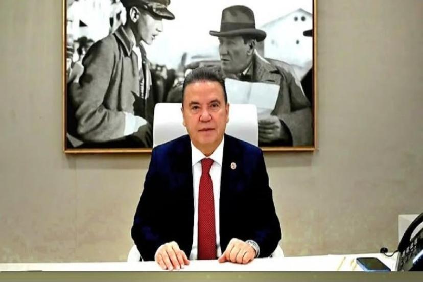 BAŞKAN BÖCEK GÖREVDEN UZAKLAŞTIRILDI