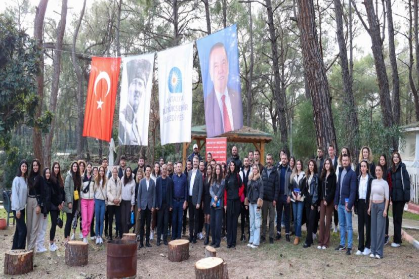 BÜYÜKŞEHİR’DEN EĞİTMENLERE ‘SPORCU SAĞLIĞI’ SEMİNERİ