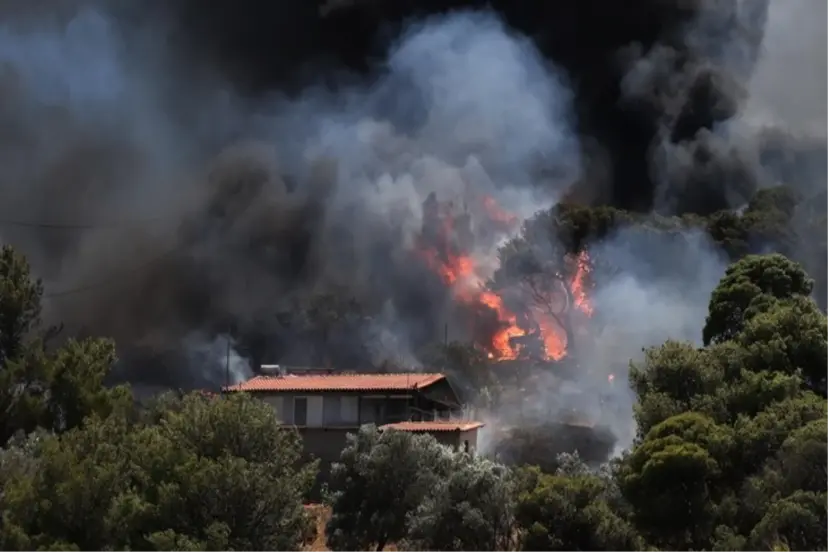 ÇOK SAYIDA EV ZARAR GÖRDÜ
