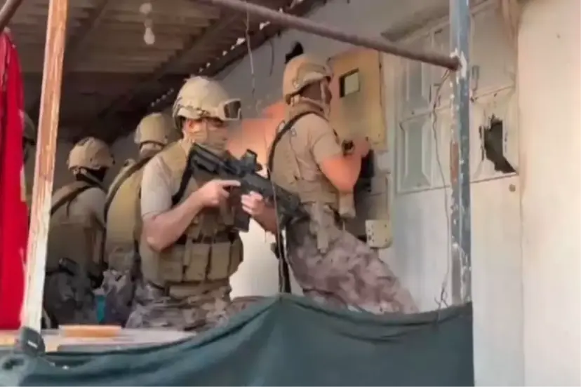 DALTONLAR ÇETESİNE OPERASYON