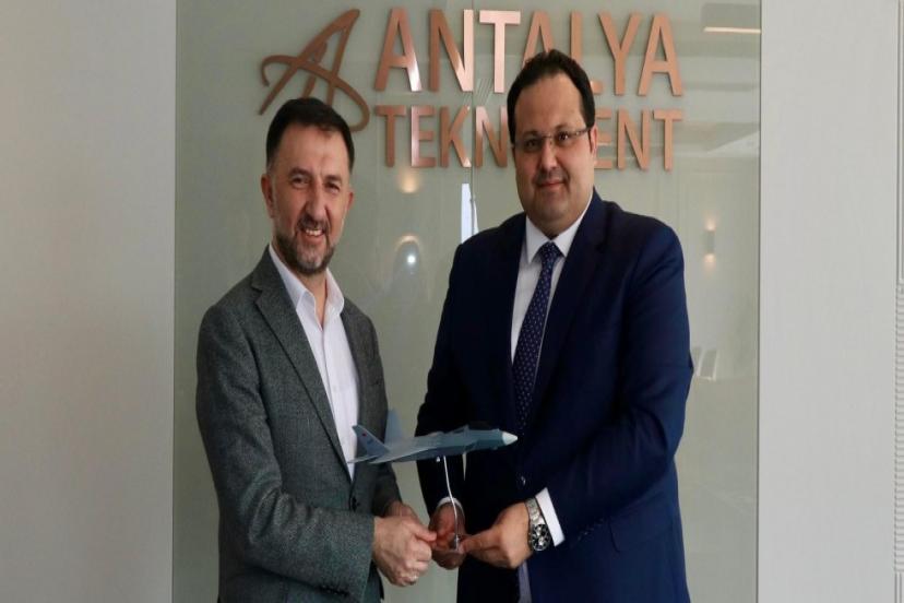 DEMİROĞLU'NDAN ANTALYA TEKNOKENT'E ZİYARET