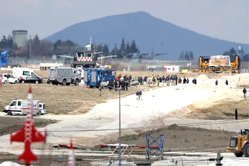 EĞİTİM UÇAĞI DÜŞTÜ