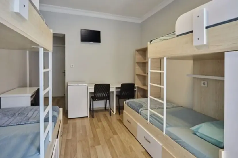 EN UYGUNU BİLE DUDAK UÇUKLATIYOR