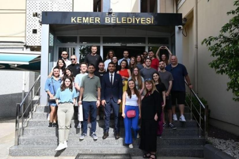 ERASMUS ÖĞRENCİLERİ KEMER BELEDİYESİNDE