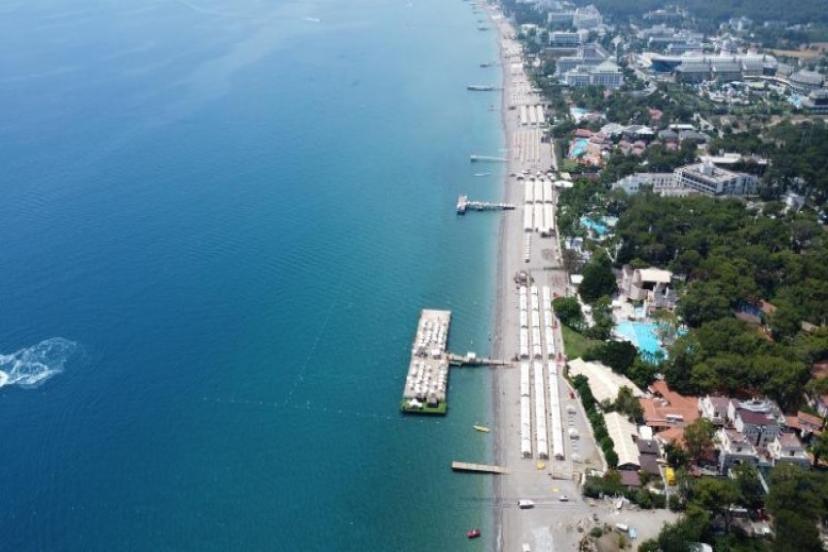 GÖYNÜK PLAJI MAVİ BAYRAĞI 30 YILDIR BIRAKMIYOR