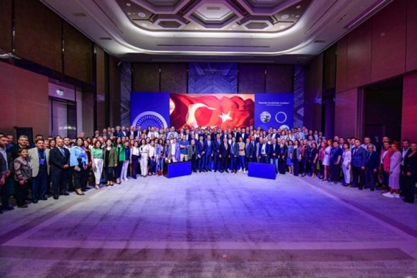 GÖZ SAĞLIĞINDAKİ SON GELİŞMELER MASAYA YATIRILDI