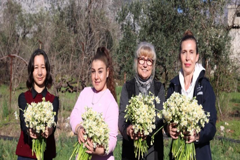 KADIN ÜRETİCİLERE MİS KOKULU DESTEK