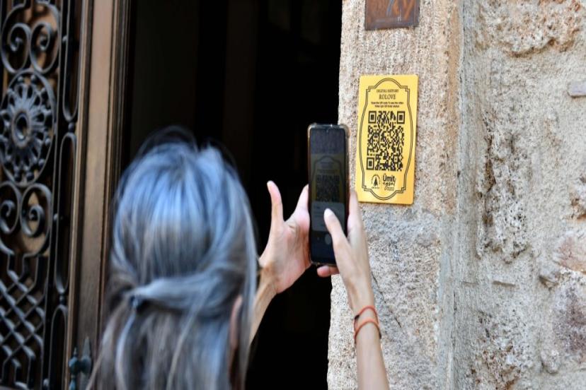 KALEİÇİ HİKAYELERİNE  KAREKODLA YOLCULUK 