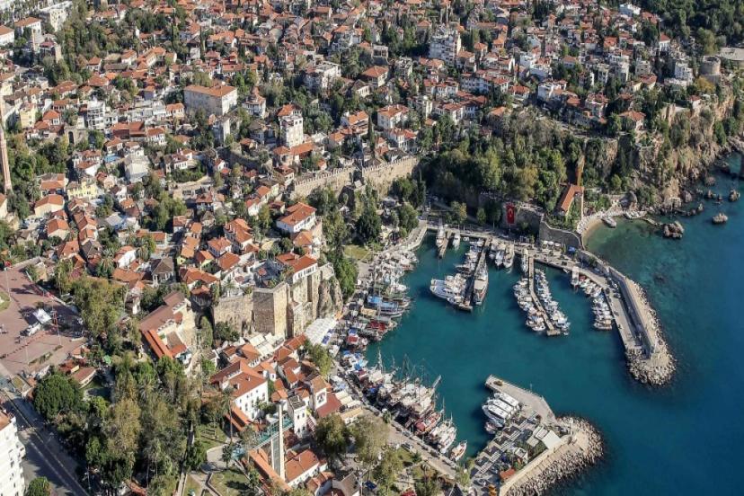 KALEİÇİ’NDE SPOR RÜZGÂRI: ULUSLARARASI FESTİVALDE İLK KEZ ORYANTİRİNG