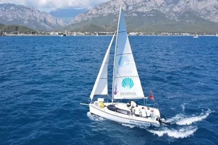 KEMER’DE YELKENLER FORA! 