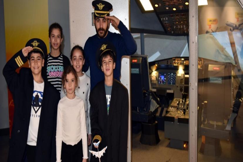 KEPEZ’DE ÇOCUKLAR YOLCU UÇAĞI KULLANDI