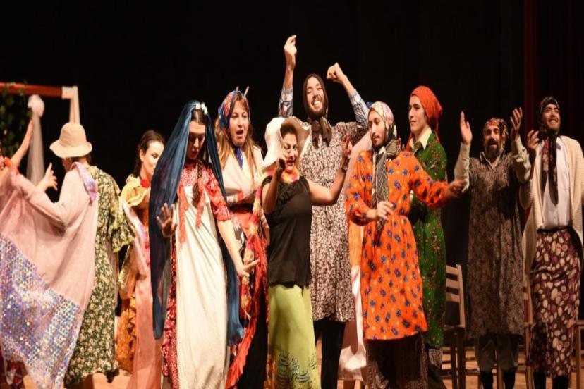 KEPEZ KENT TİYATROSU ‘DÜĞÜN HATIRASI’ İLE  ‘MERHABA’ DEDİ 