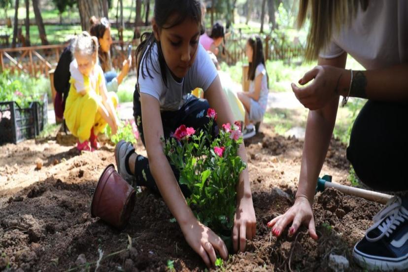 KOKU BAHÇESİ’ İLGİ ÇEKİYOR