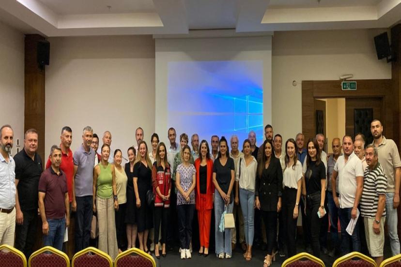 KONYAALTI'NDA MUHTARLARA SIFIR ATIK EĞİTİMİ