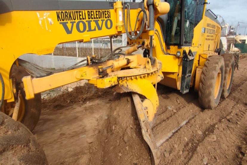 KORKUTELİ BELEDİYESİ, BAYAT MAHALLESİ ÇALIŞMALARINI TAMAMLADI 