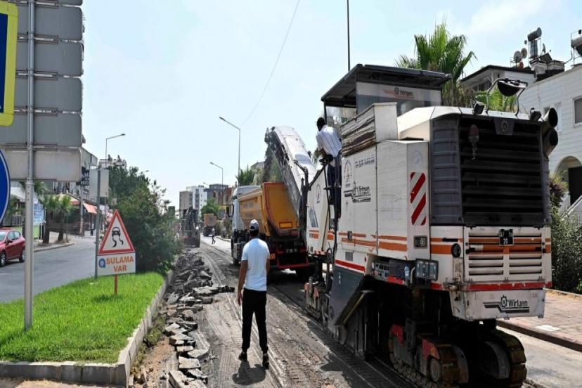 LARA CADDESİ'NE ÖZEL ASFALT