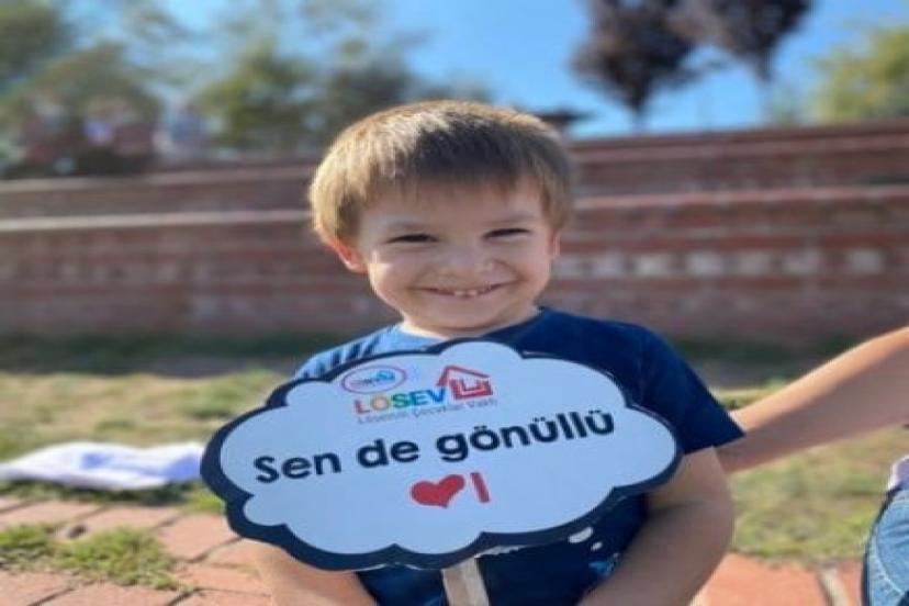 LÖSEV’DEN GÖNÜLLÜK ÇAĞRISI: “SEN VARSAN BİZ VARIZ”