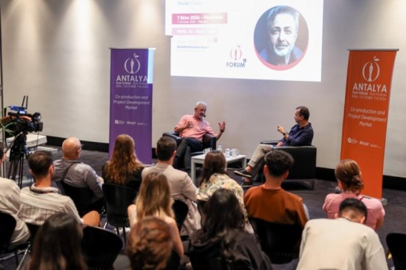 MEHMET ASLANTUĞ’DAN KIRK YILLIK SAMİMİ GÖZLEMLER