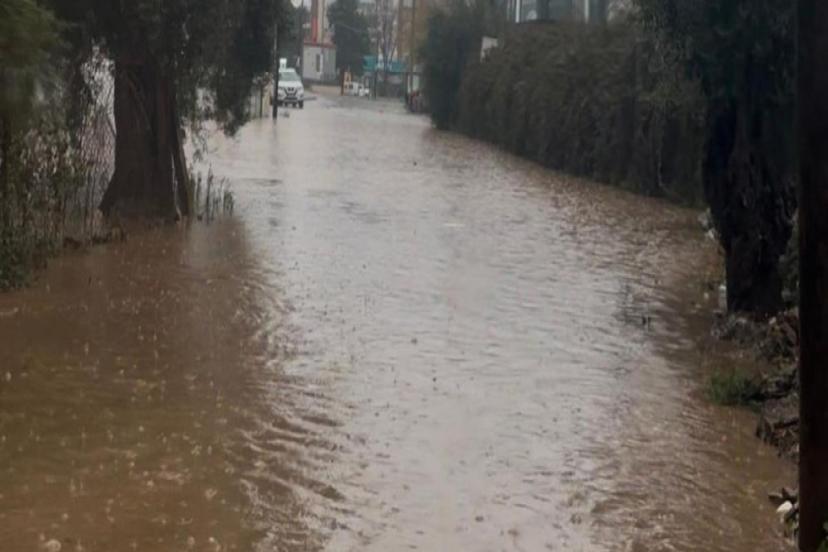 MUĞLA'DA KUVVETLİ YAĞIŞ SU BASKINLARINA NEDEN OLDU 