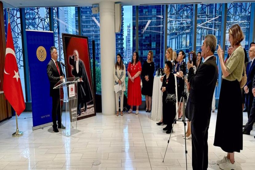 NEW YORK TÜRKEVİ'NDE ZAFER BAYRAMI KUTLAMASI