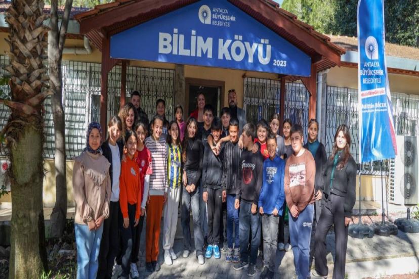 ÖĞRENCİLER SÖMESTİRİN TADINI ÇIKARIYOR