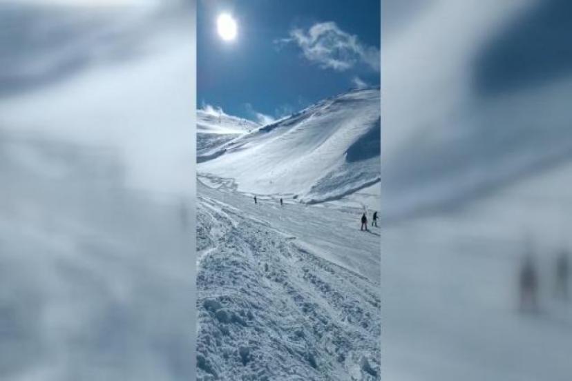 PALANDÖKEN'DE KAYAKÇILARA KAPALI OLAN ALANA ÇIĞ DÜŞTÜ