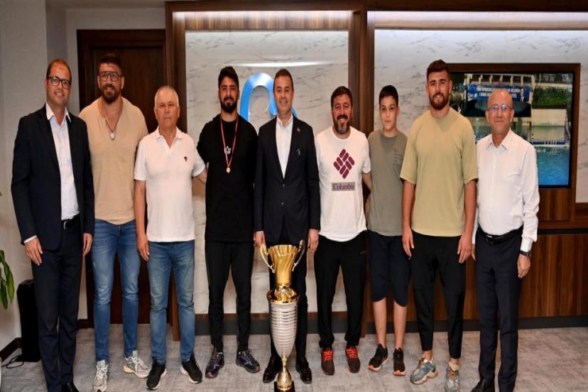 PAŞANIN DÖRT DÖRTLÜK PEHLİVANI