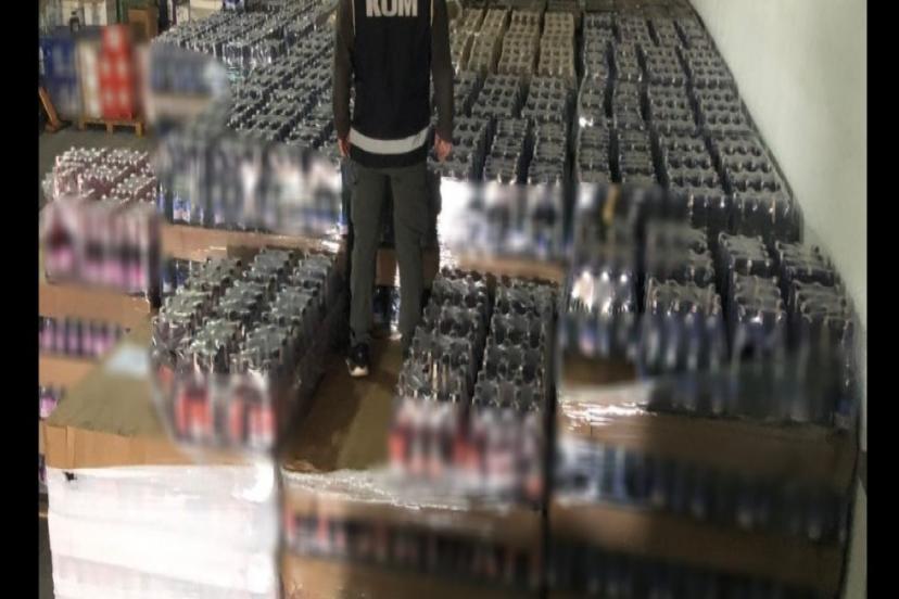 POLİSTEN KAÇAKÇILIK OPERASYONU 