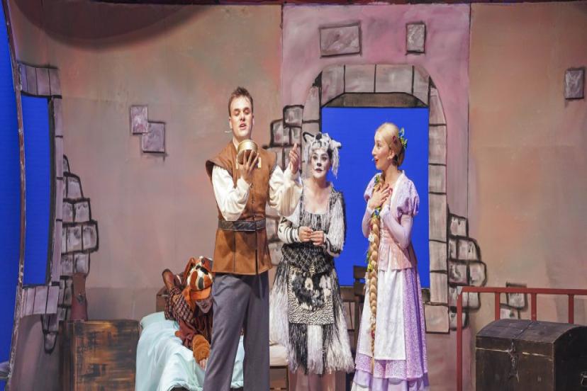 ‘RAPUNZEL’ ÇOCUK OPERASI MİNİKLER İÇİN TEKRAR SAHNEDE