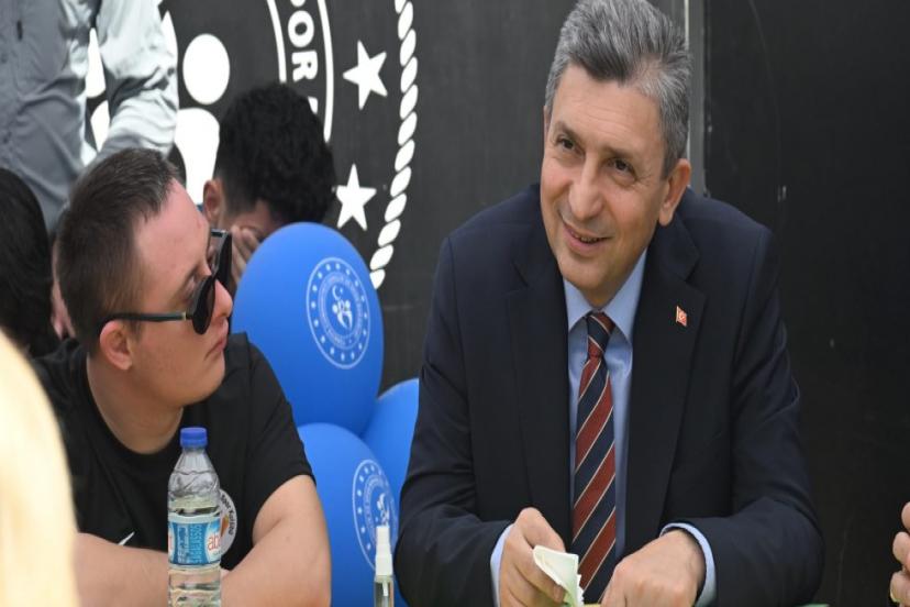 ŞAHİN'DEN ENGELSİZ YAŞAM VURGUSU